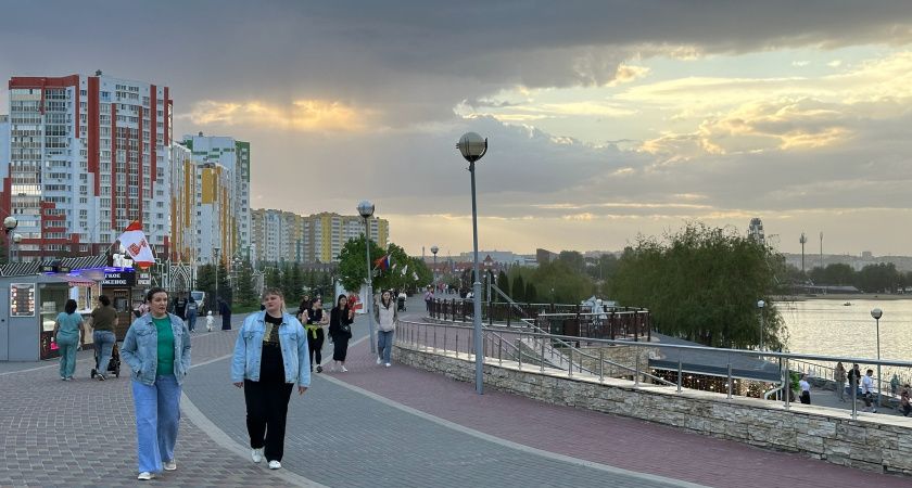 "Аномальную жару снесет холодный фронт ": синоптики резко изменили прогноз на июнь 2025
