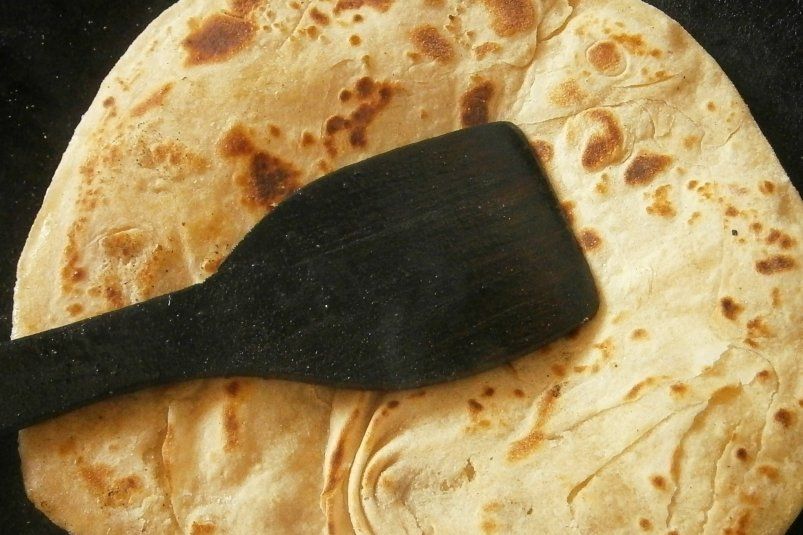 Лепешки без яиц, кефира и молока — лучше, чем в любой пекарне: на замену магазинному хлебу