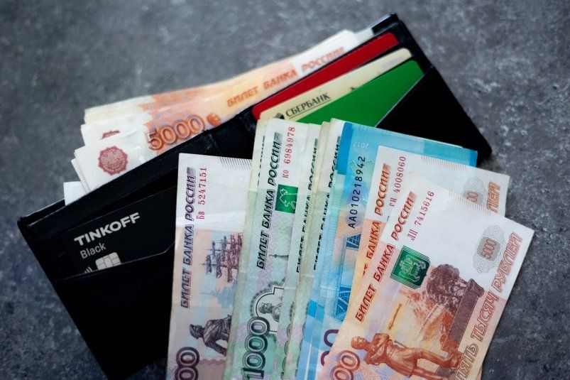 Население приятно ошеломлено доплатой в 28 694 рубля – способ, как оформить в июне