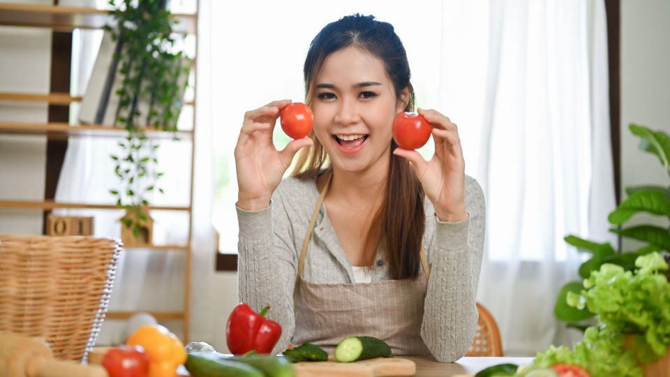 В салат перезревшие помидоры уже не пойдут: есть более интересная идея