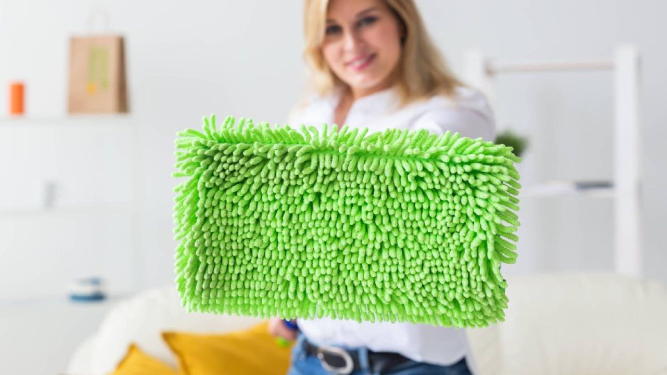 Этой щеткой не пользуются профессиональные клинеры: испортит вмиг ковер и обивку