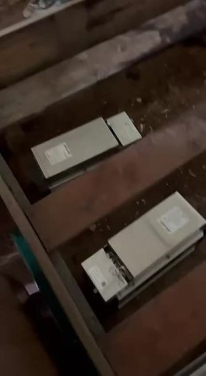 Заброшка? Нет, дата-центр на минималках