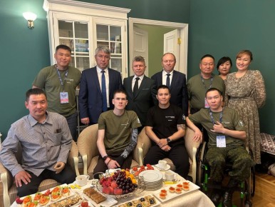 В Санкт-Петербургском Доме национальностей участников форума встречали вице-губернатор северной столицы Игорь Потапенко и председатель Комитета по межнациональным отношениям и реализации миграционной политики в...