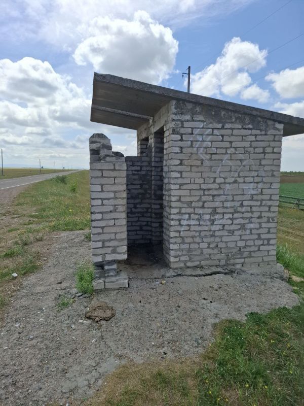 После заметки в Ньюбур туалет в Шерашово вычистили