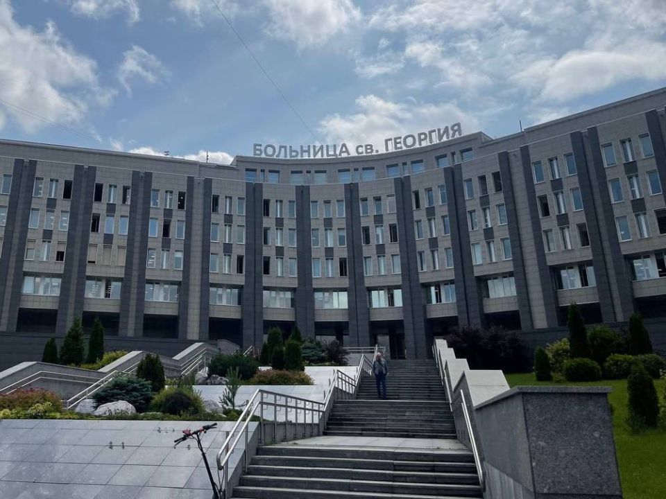 Депутат Народного Хурала Республики Бурятия, председатель регионального общественного совета партпроекта «Женское движение Единой России» Марина Рогачева совместно с волонтерами из Тарбагатайского района Ольгой Медведевой и...