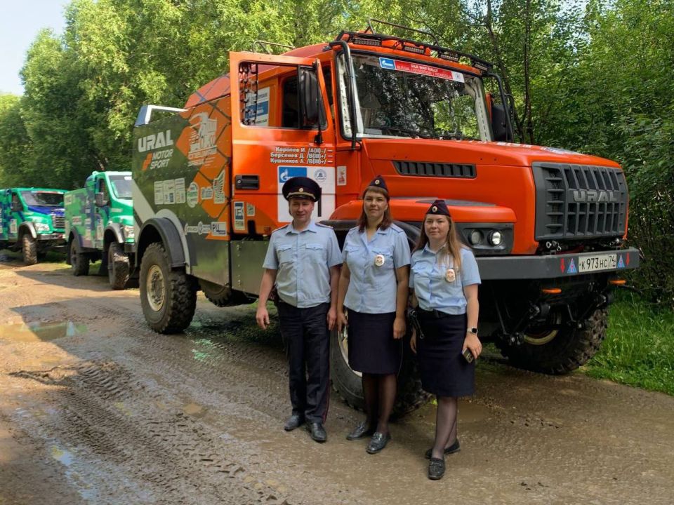 Полиция Бурятии обеспечила общественный порядок на третьем этапе международного ралли «Шёлковый путь»