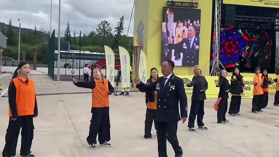  :      