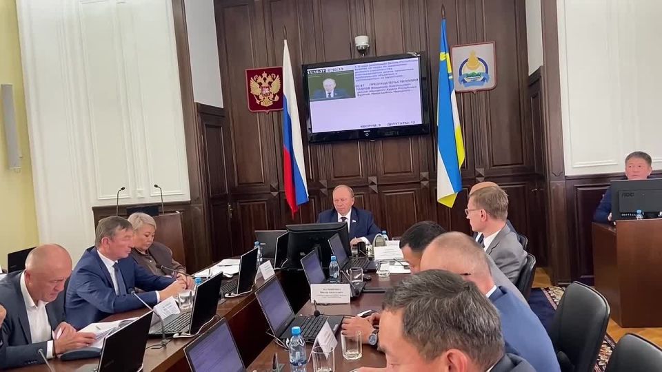 На заседании Совета Народного Хурала депутаты рассмотрели вопрос о ходе реализации Закона Республики Бурятия «О мерах по завершению долевого строительства многоквартирных домов, признанных проблемными объектами и...