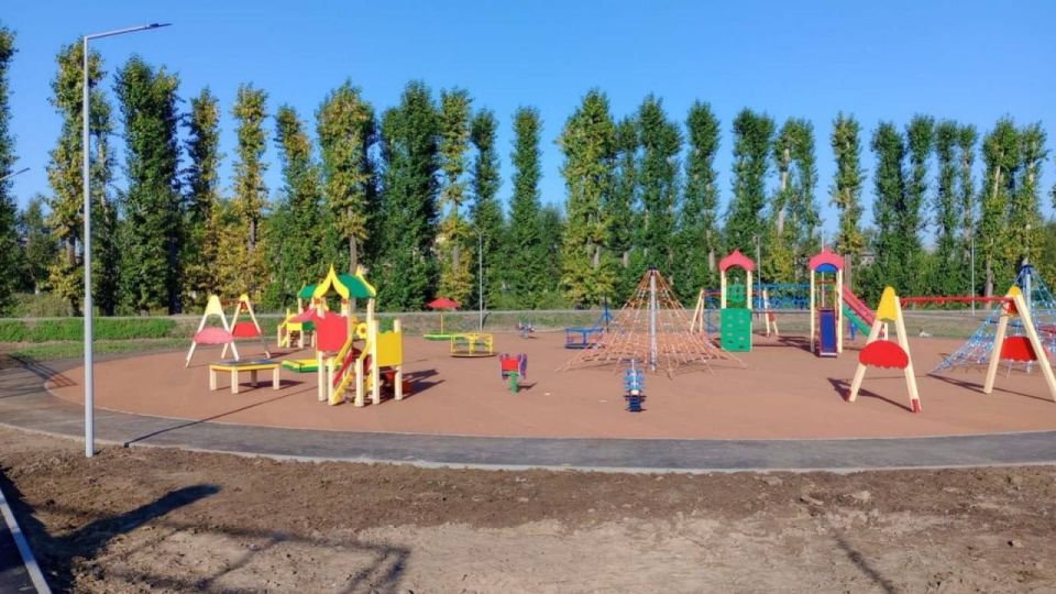 Пространство для отдыха. В Кабанске открыт современный парковый центр «Сфера», который стал настоящим украшением села