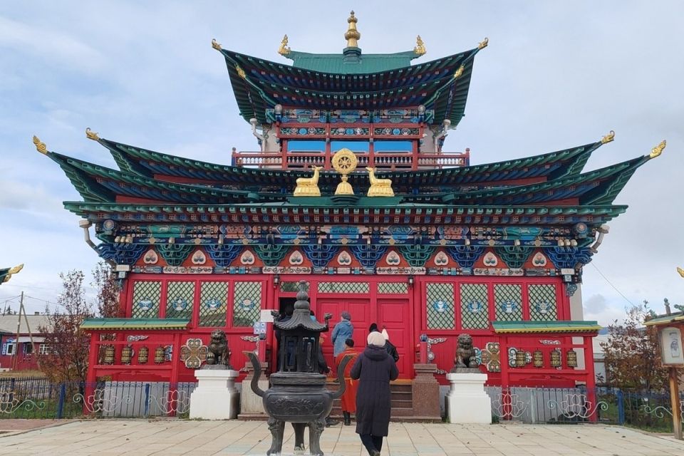 В Бурятии отмечают день явления нетленного тела Хамбо ламы Этигэлова