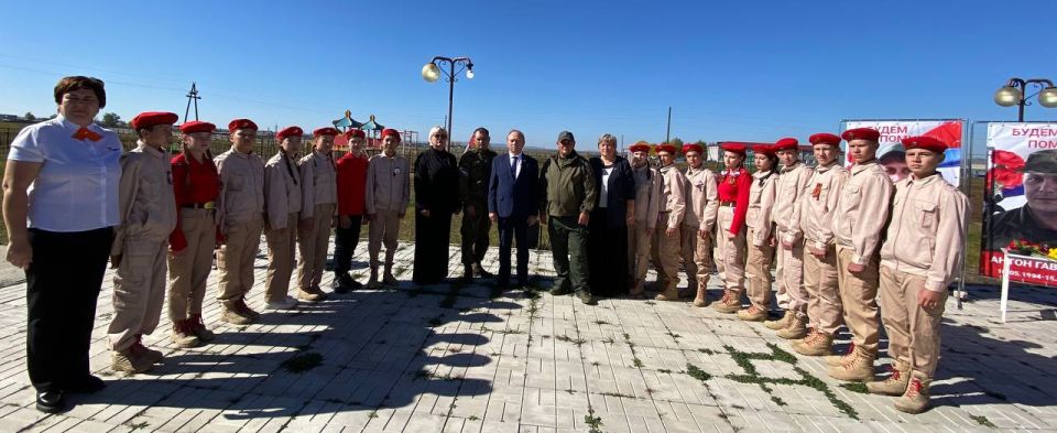 Осенью прошлого года здесь увековечили память Героям специальной военной операции Асееву Анатолию Михайловичу, Бардаханову Александру Анатольевичу, Глазкову Владимиру Михайловичу и погибшему при проведении...