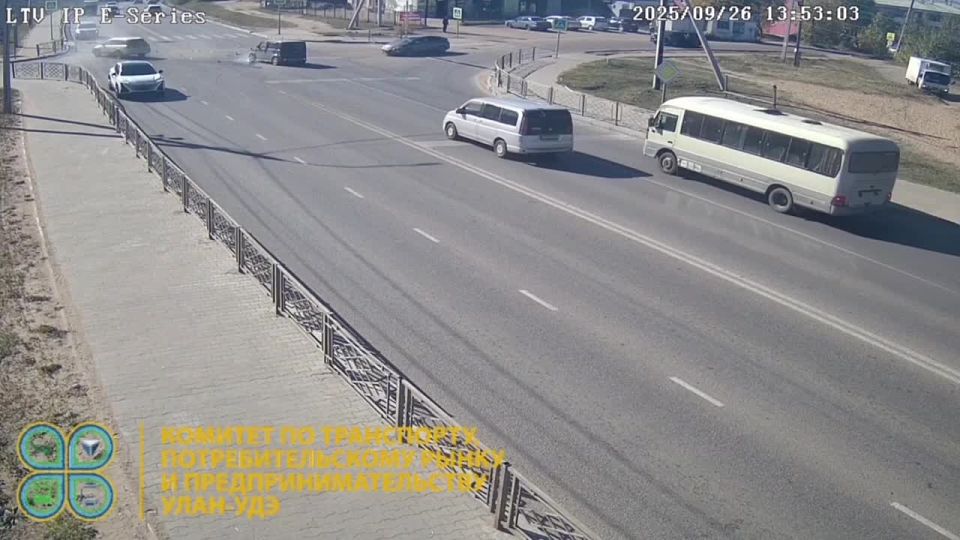 Момент аварии в сотых попал на камеры