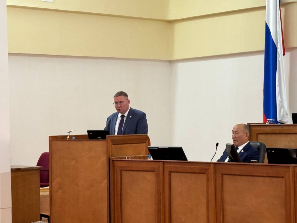 В региональный закон «О премиях и стипендиях Республики Бурятия» на сессии внесены изменения, которые увеличили размер и количество таковых