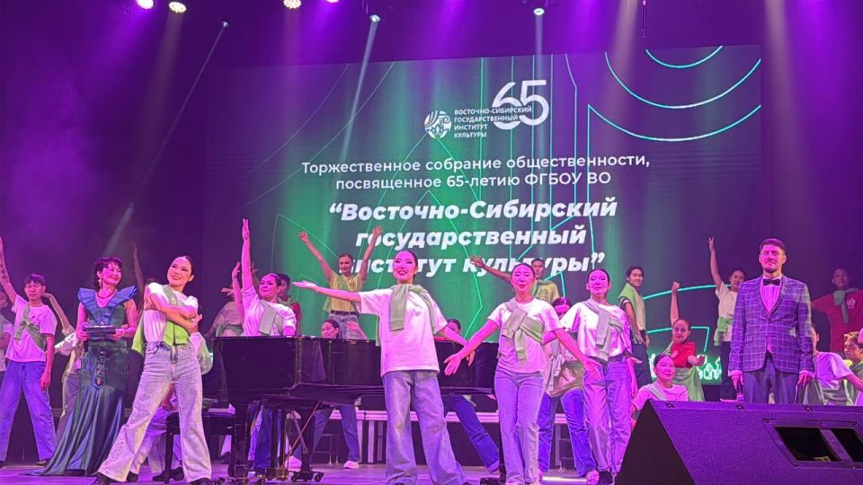 Сегодня заместитель Председателя Народного Хурала Республики Бурятия Татьяна Мантатова от имени руководителя республиканского парламента Владимира Павлова и депутатов законодательного органа поздравила коллектив и ветеранов...