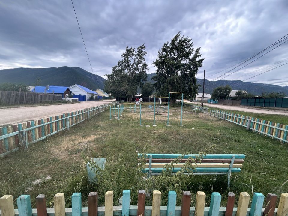 Глава села помогла родственнику