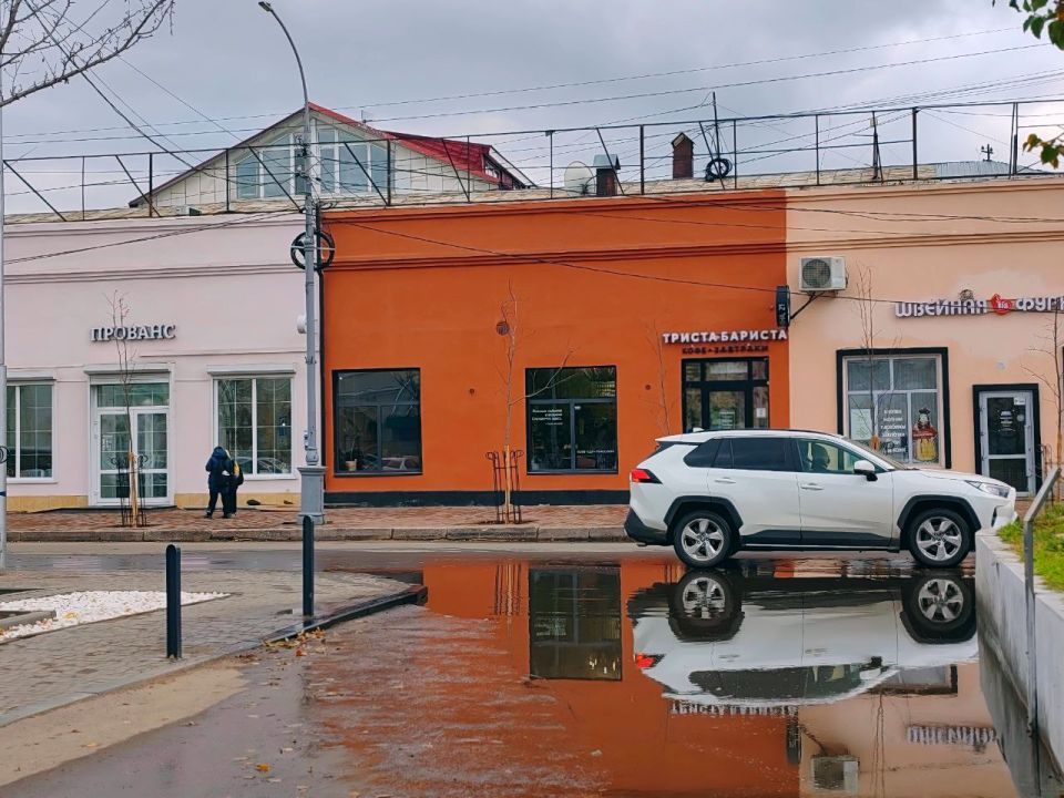 По прогнозу Бурятского гидрометцентра, суббота, 4 октября, выдастся относительно спокойной: переменная облачность, ночью кое-где пройдет мокрый снег, а днем осадков практически не ожидается