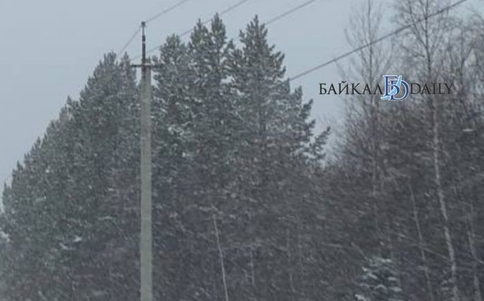 На перевале Пыхта в Прибайкальском районе Бурятии пошёл снег и образовался гололёд