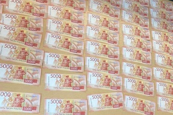 В Иркутске территориальный менеджер одного из банков обвиняется в получении взяток на общую сумму 13 млн рублей