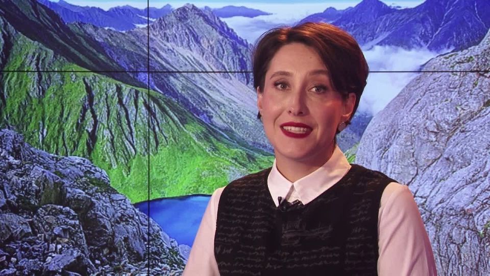 Ведущая телеканала «Тивиком» Елена Краснопеева призвала улан-удэнцев участвовать в III сезоне Всероссийского конкурса на лучшее путешествие по Дальнему Востоку «Дальний Восток – Земля приключений»