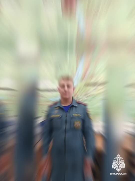 #СоветМЧС: Будь бдителен!. На связи начальник дежурной смены пожаротушения МЧС России Александр Децик