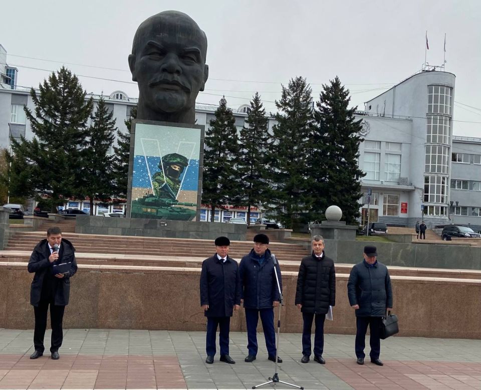 Школы Бурятии получили новые автобусы