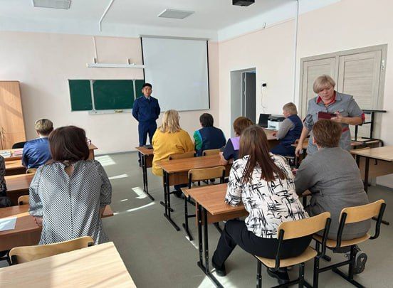 Прокуратура провела серию профилактических мероприятий в трудовых коллективах