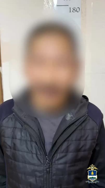 Полицейскими Советского района задержан подозреваемый в краже золотых украшений и зимней одежды