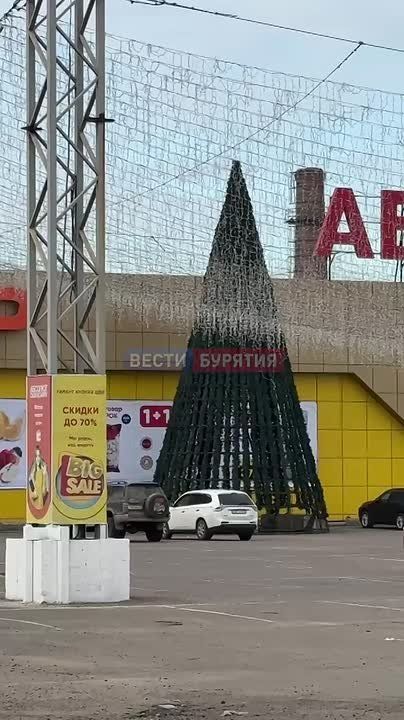 В Улан-Удэ уже устанавливают ёлки