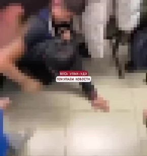 В бурятской школе учитель физики подрался с учеником в раздевалке