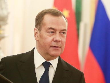 Медведев назвал США противником России
