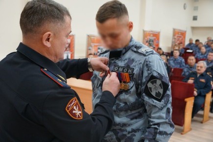 В Бурятии росгвардейцам-участникам СВО вручили госнаграды