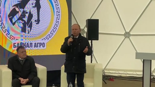 Сразу несколько хозяйств привезли лошадей разных пород, в том числе бурятской породы