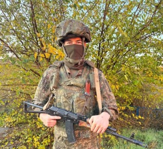 Военного из Бурятии наградили медалью «За боевые отличия» и знаком отличия «За восстановление боевой техники»