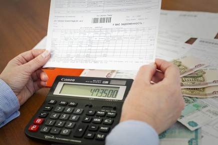 Как задолженность по коммунальным платежам может испортить жизнь: узнайте о последствиях