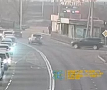 В Улан-Удэ внедорожник в результате ДТП заехал на остановку