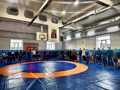 Турнир по вольной борьбе памяти легенды Андрея Захряпина прошел в Улан-Удэ!
