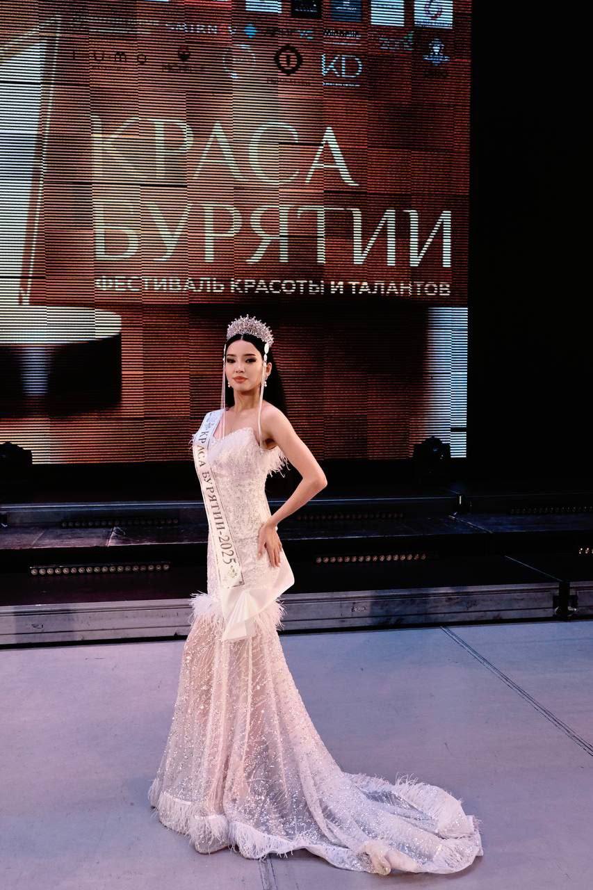 Артистка театра «Байкал» Александра Омоктуева стала «Красой Бурятии»