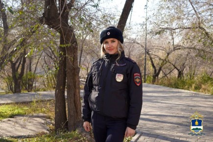 Доброго утра, продуктивной рабочей недели и прекрасного настроения нашим читателям желает участковый уполномоченный полиции Отдела полиции №1 УМВД России по г. Улан-Удэ Екатерина Тарасова!