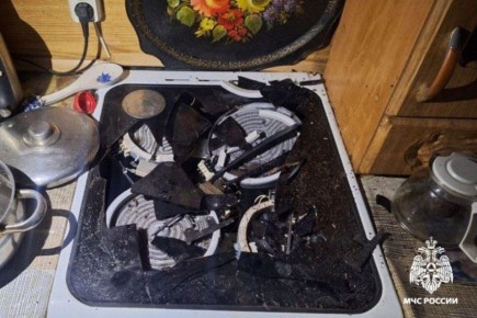 Взрывом в квартире в Улан-Удэ выбило окна и двери