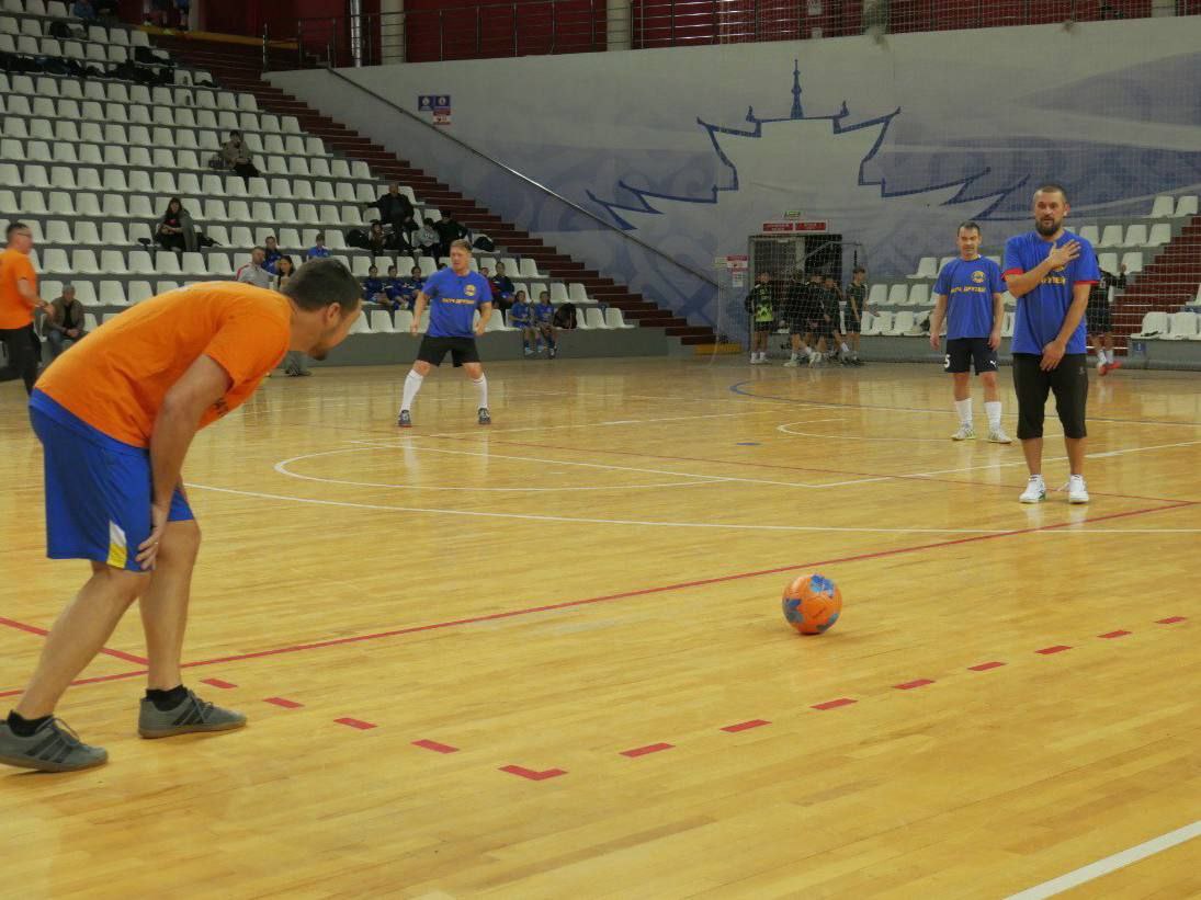 В Физкультурно-спортивном комплексе стартовал XII ежегодный детский турнир «Кубок друзей», посвящённый памяти друзей-футболистов В Физкультурно-спортивном комплексе стартовал XII ежегодный детский турнир «Кубок друзей», посвящённый памяти друзей-футболистов