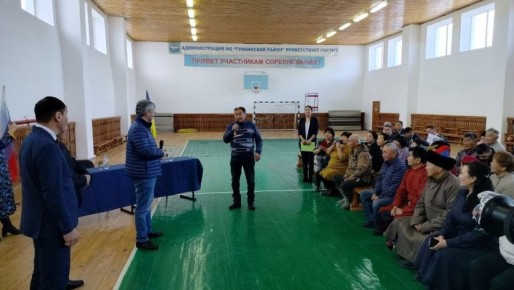 Глава Бурятии Алексей Цыденов после вчерашнего рабочего визита в Окинский округ сегодня переместился в Тункинский район