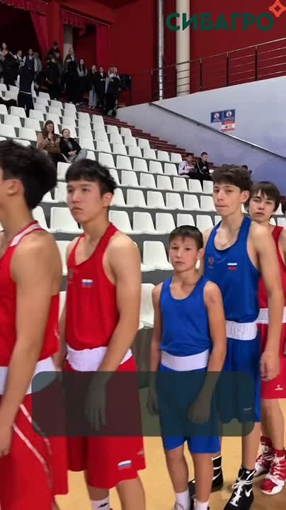 В воскресенье в Улан-Удэ состоялась церемония закрытия VI турнира по боксу памяти Героя России Тайгиба Толбоева