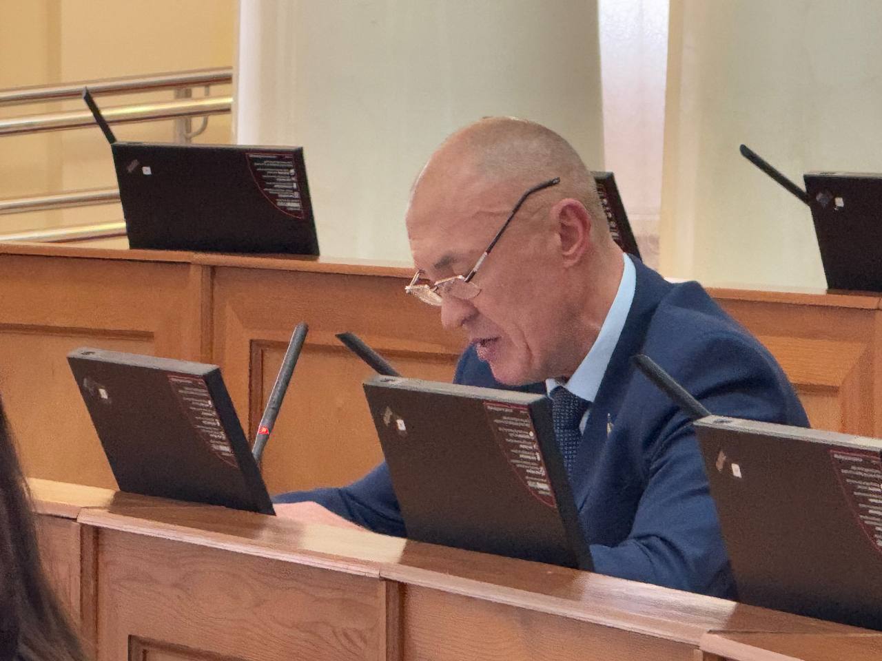 Два законопроекта депутатами одобрены со сноской на мнение профильного комитета Два законопроекта депутатами одобрены со сноской на мнение профильного комитета