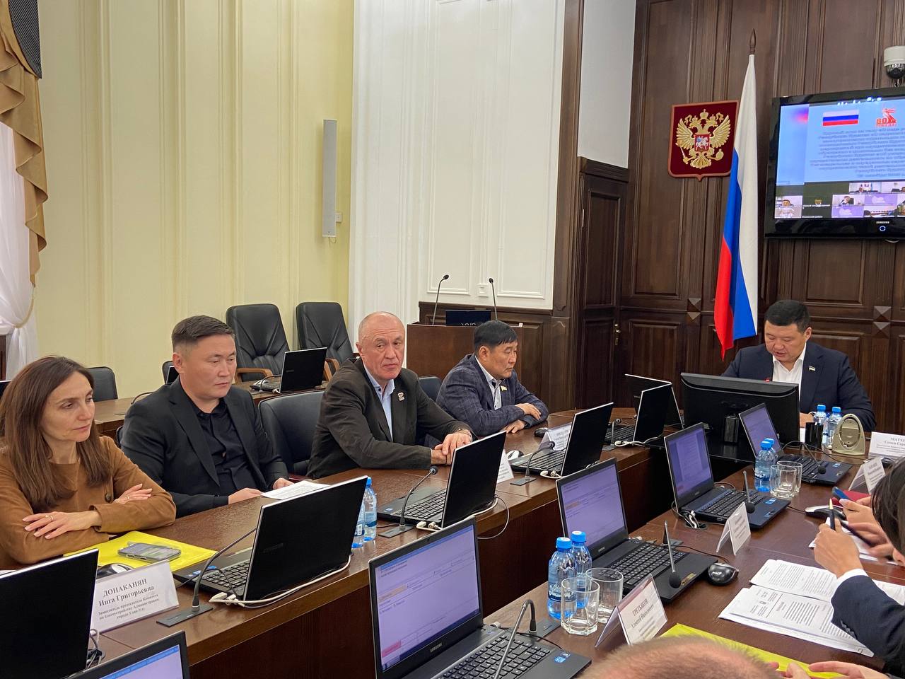 Аграрный комитет Народного Хурала Бурятии сегодня провел круглый стол по вопросам реализации законодательства в области обращения с животными Аграрный комитет Народного Хурала Бурятии сегодня провел круглый стол по вопросам реализации законодательства в области обращения с животными