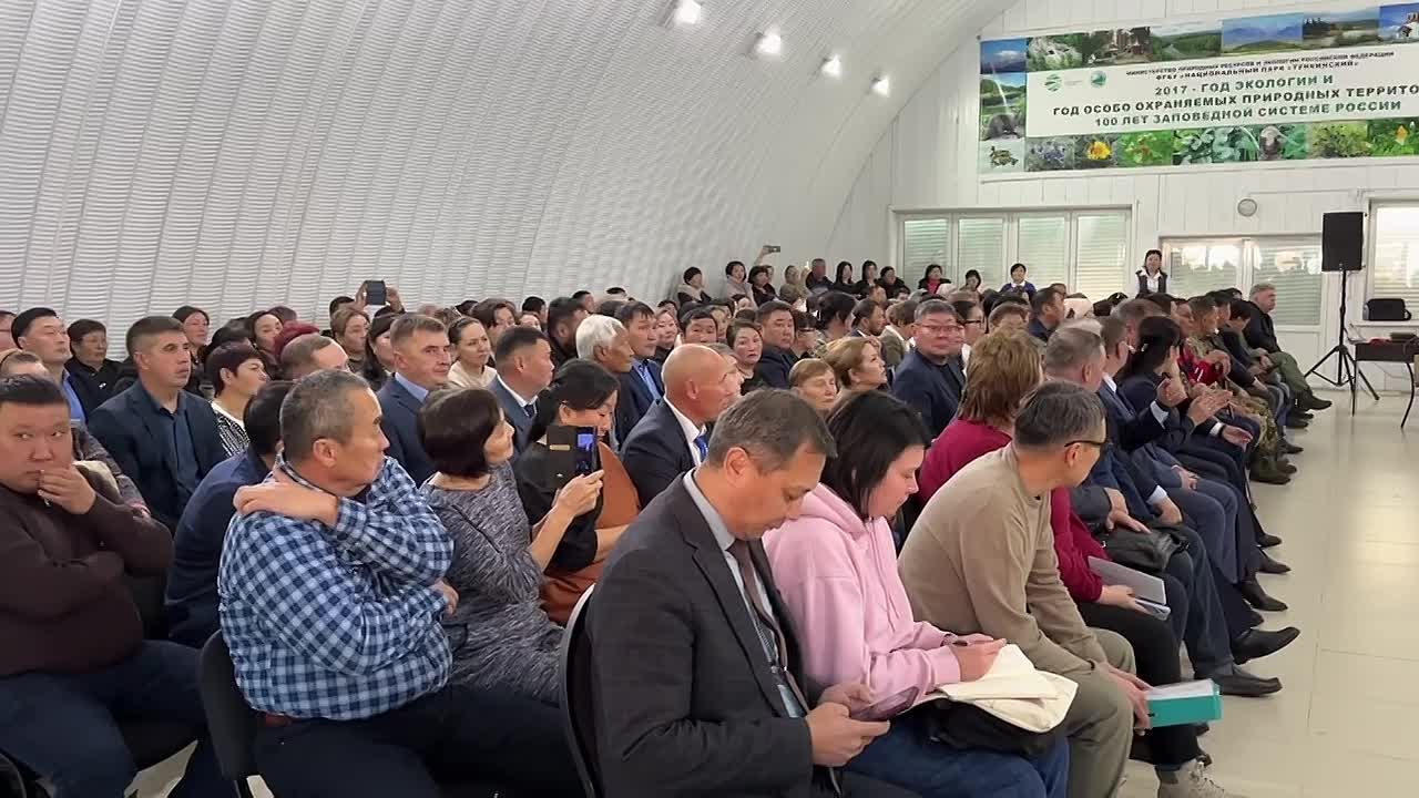 Глава Бурятии встретился с жителями Тункинского района