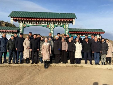 Сегодня в с.Тарбагатай началось заседание Совета представительных органов местного самоуправления при Народном Хурале Бурятии.