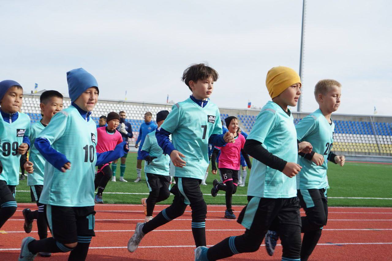 Глава Бурятии поздравил тренеров с профессиональным праздником! Глава Бурятии поздравил тренеров с профессиональным праздником!