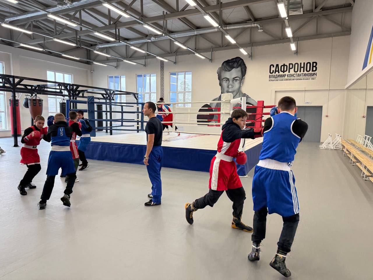 Глава Бурятии поздравил тренеров с профессиональным праздником! Глава Бурятии поздравил тренеров с профессиональным праздником!