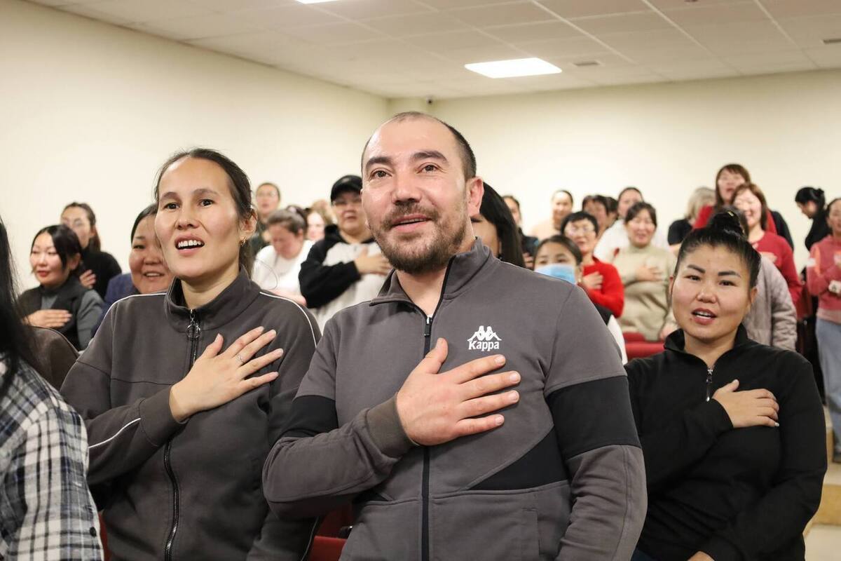 В бурятской школе ответили на инцидент усилением воспитательной работы и пением гимна