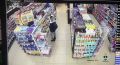 18-летняя улан-удэнка внаглую прошла мимо кассы с продуктами в руках